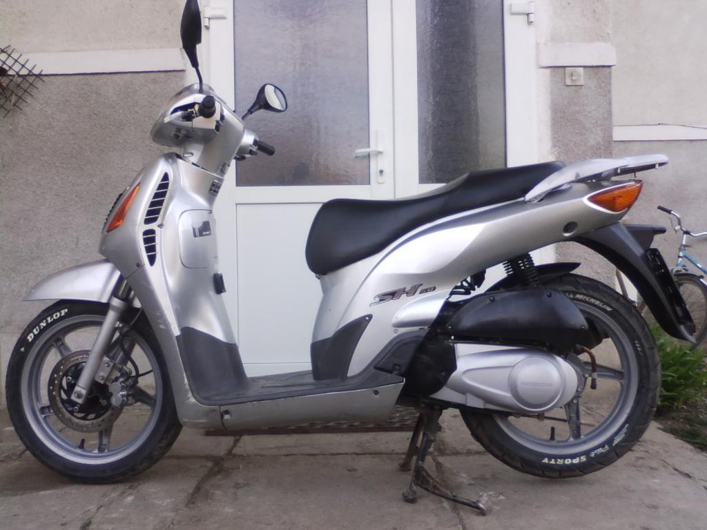 Scutere honda sh de vanzare #2